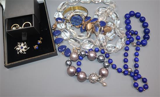 A lapis lazuli necklace and bracelet and other mixed jewellery including Dyrberg Kern.